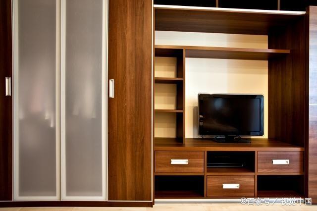 从设计师闺蜜那里取经，定造衣柜必要把稳的“3个处所”，别忽视